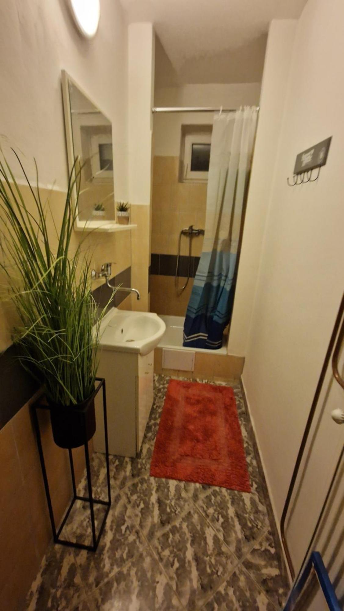 Farm Stay Nh Stables Nyrany المظهر الخارجي الصورة