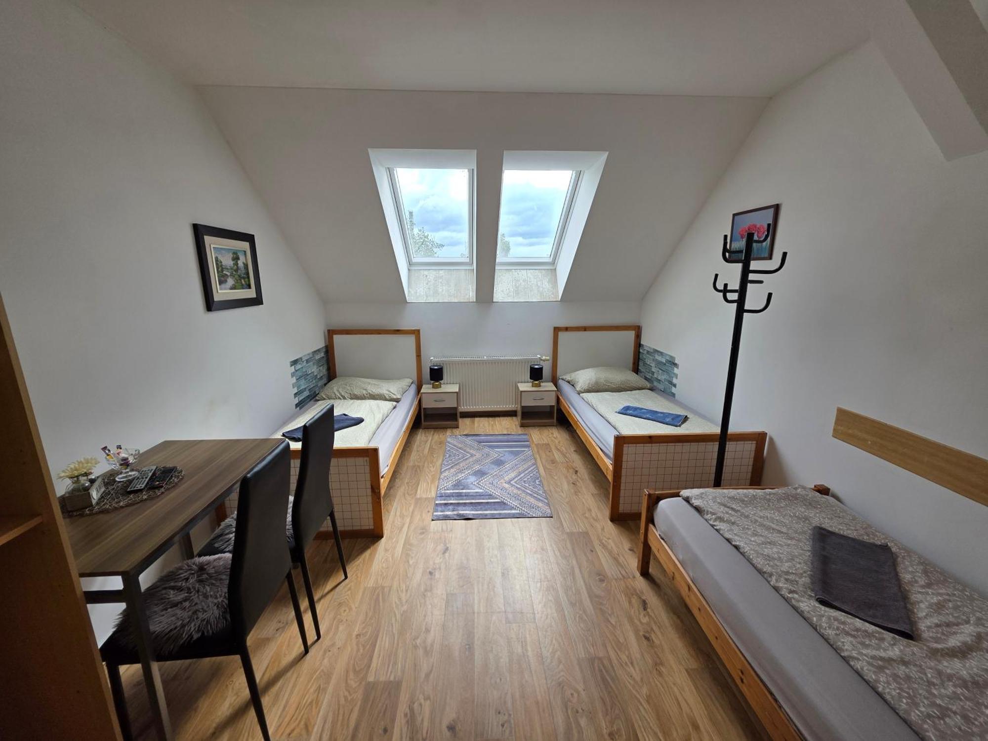 Farm Stay Nh Stables Nyrany المظهر الخارجي الصورة